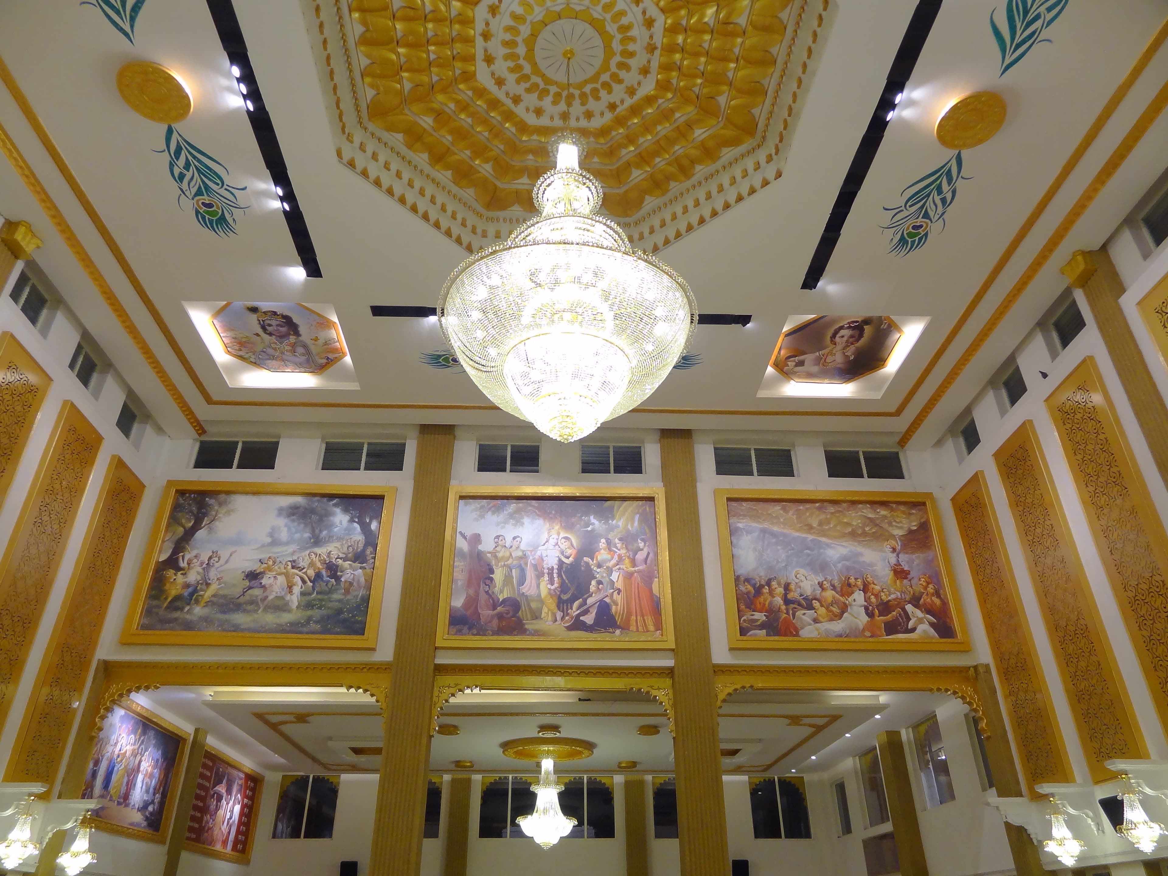 Ornate Ceiling